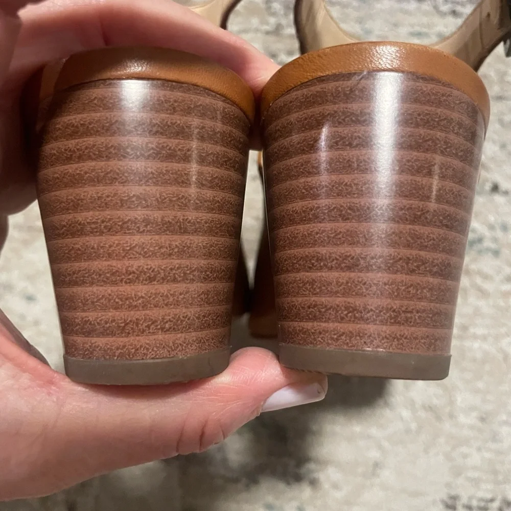 Clarks Women's Brown Leather Open-Toe Slingback Mules - Picture 8 of 11